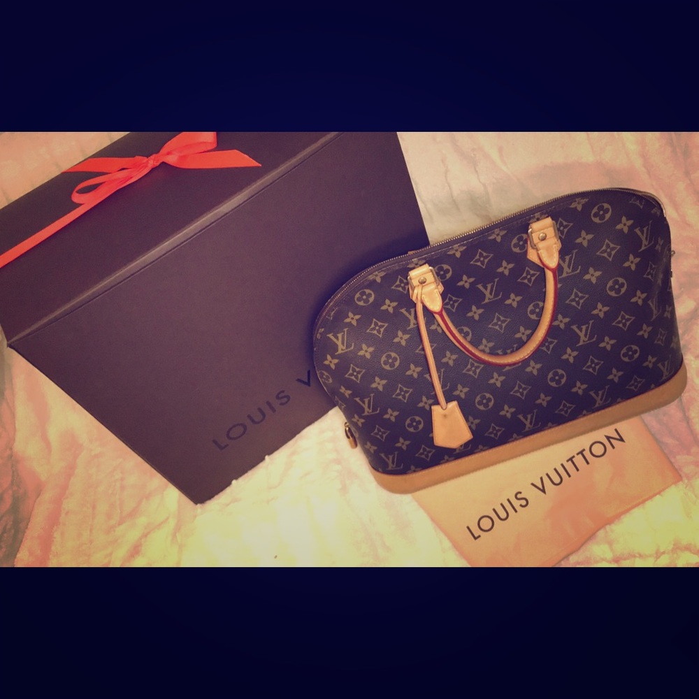 Louis Vuitton Alma PM handbag